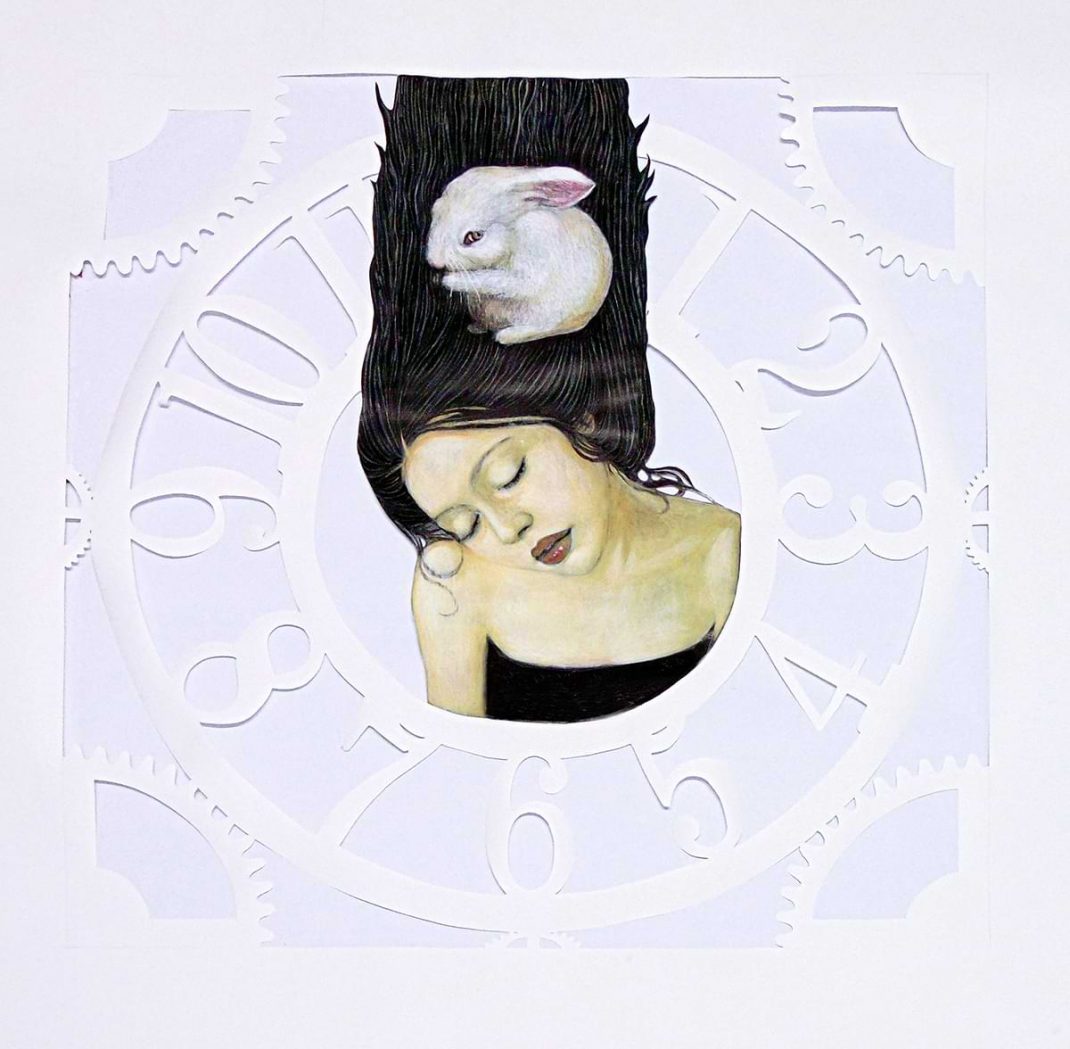 Έργο ζωγραφικής Ι. Μπονάτσου Alice 110X110εκ Ακρυλικά Κορίτσι που κοιμάται με κουνελάκι στα μαλλιά. Ένα ρολόι τους αγκαλιάζει