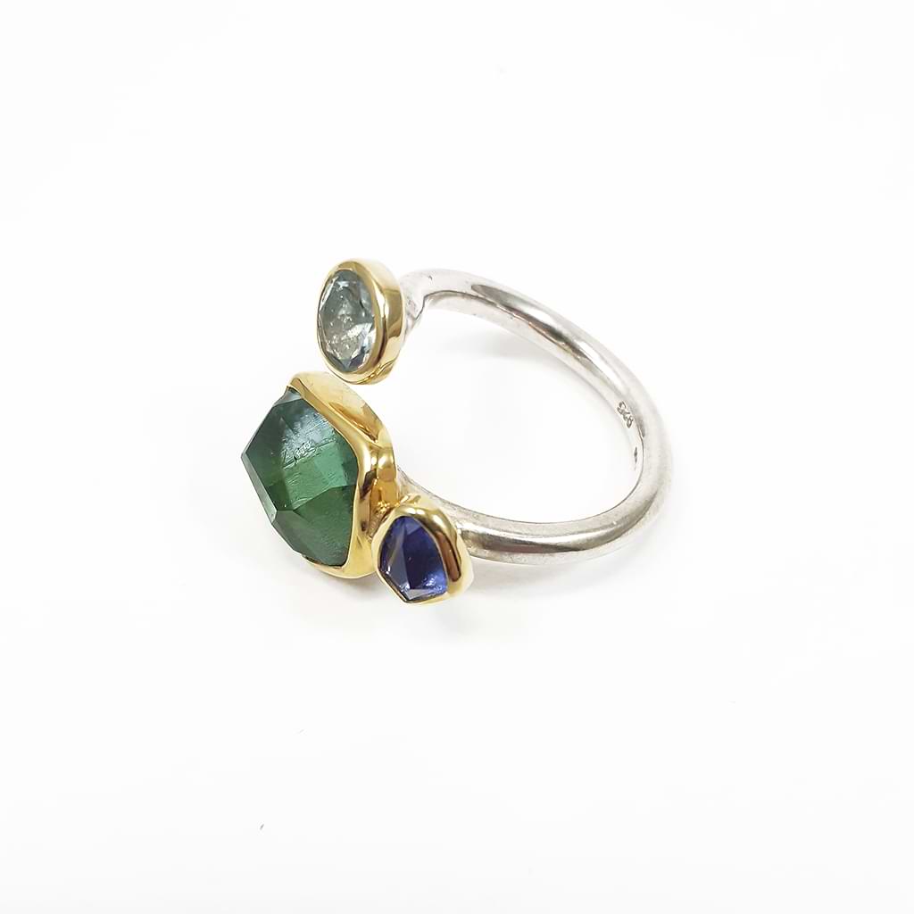 Silver Ring with Green Tourmaline, Tanzanite and Aquamarine combined with yellow gold - Side view