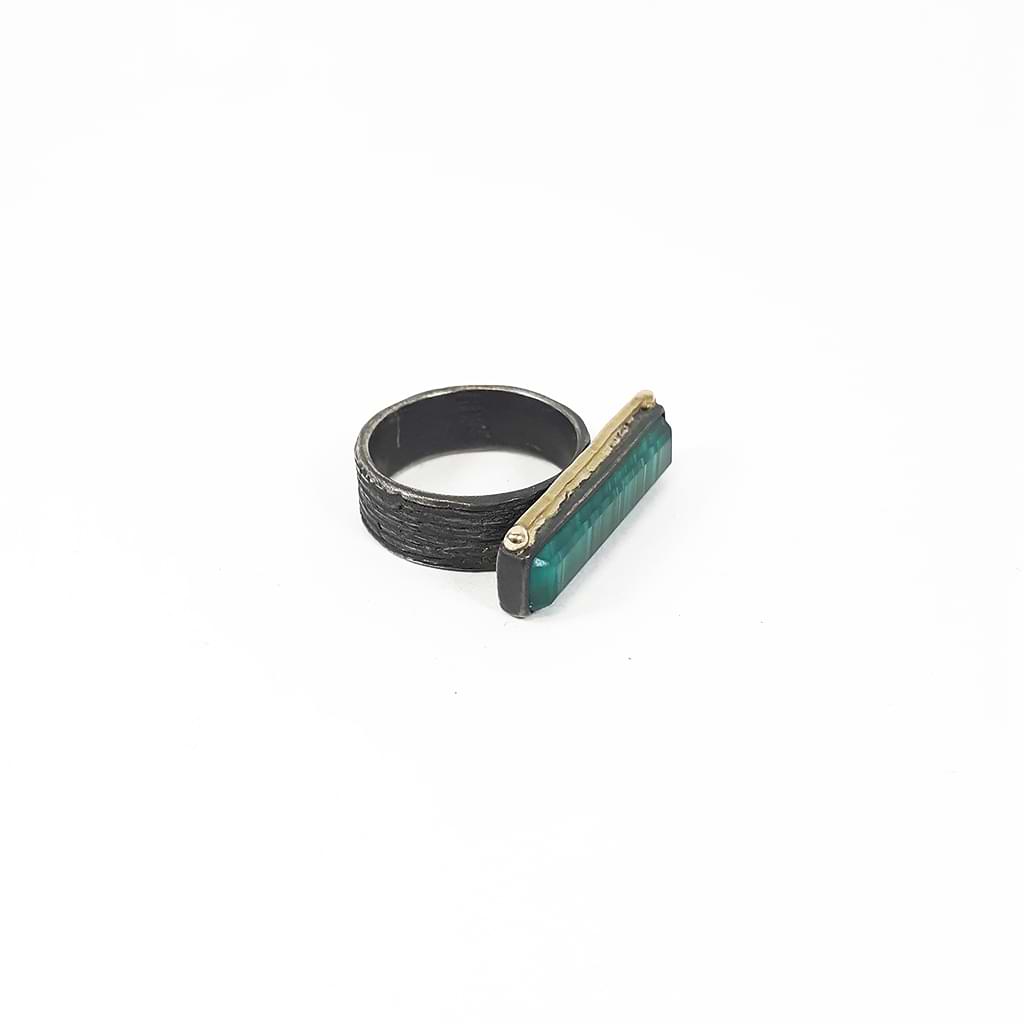 Niki Boli. Unique doublet ring with Malachite and crystal, with an element of 14ct gold and blackened silver with Ruthenium. Side view