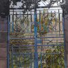 Νικόλας Μπλιάτκας. Ζωγραφική 120Χ100 εκ, σιδερενια πόρτα κήπου & εξωτικά φυτά
